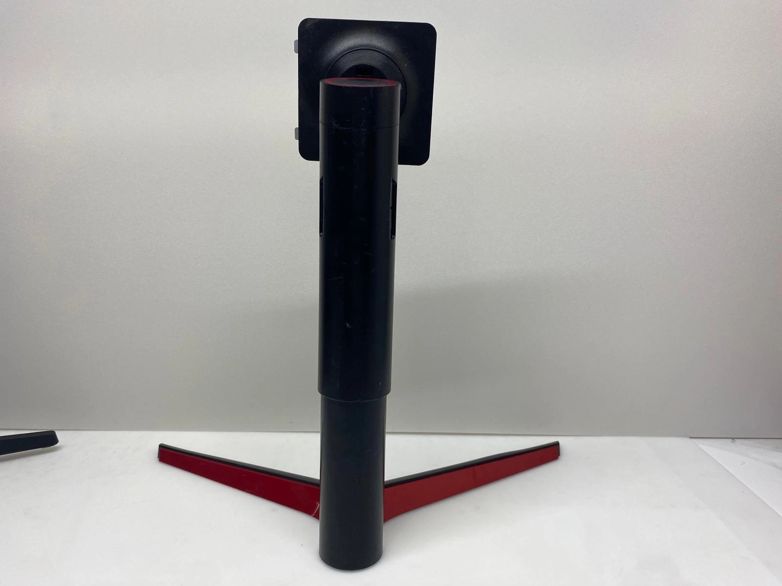 LG MAZ652233 03 MONİTÖR AYAĞI