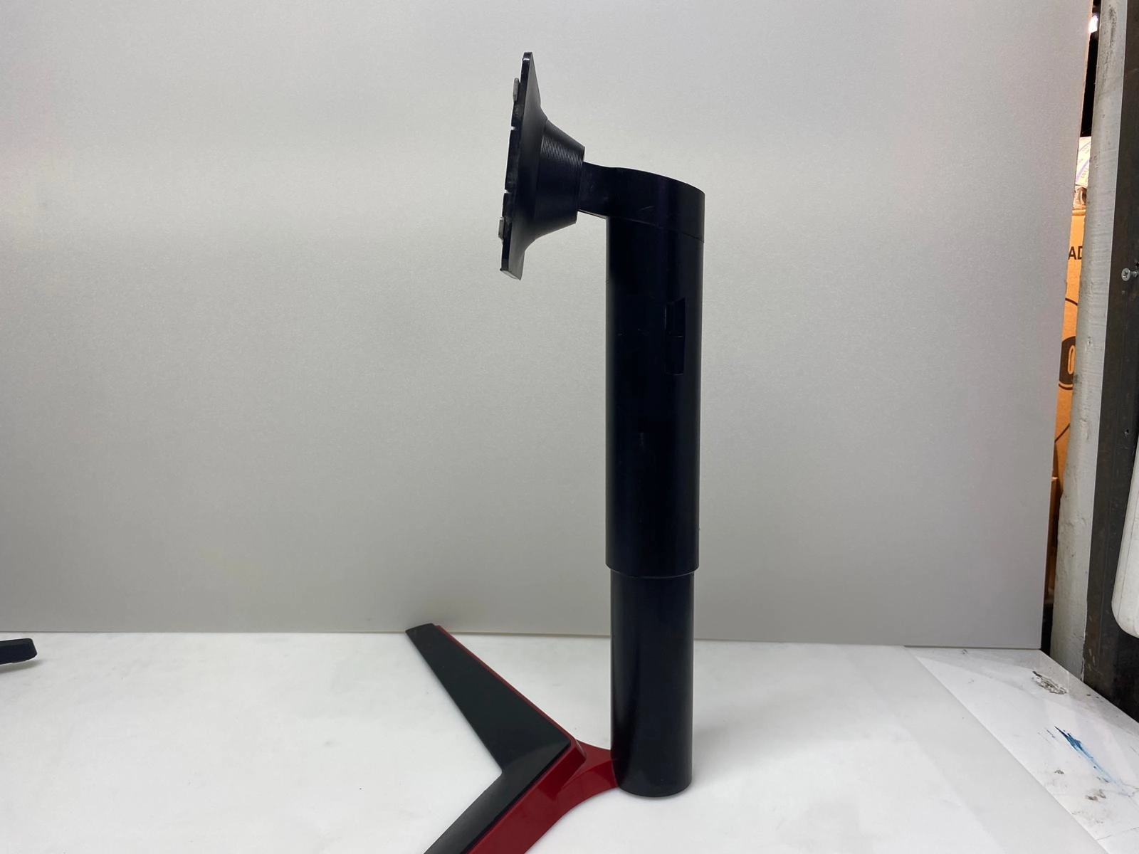 LG MAZ652233 03 MONİTÖR AYAĞI