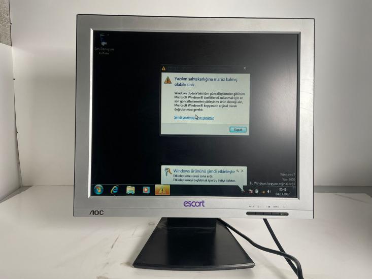 AOC 172S 17 İNÇ LCD MONİTÖR 